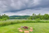 On 12-Acre Lot Lawrenceville Apt with Lake View - B&B Lawrenceville