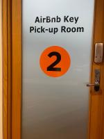 Studio Escape with Pool, Gym & Free Parking in CBD - B&B Auckland