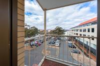 Tuggeranong Short Stay Tradie #11 - B&B