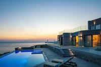 Seafront elegant villas, with infinity pools & devine views! - B&B