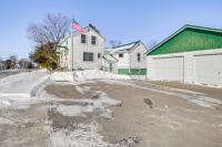 Boat Dock Riverfront Oconto Home! - B&B Oconto