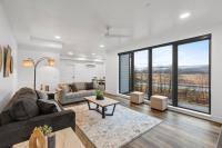 Stunning Waterfront Condo Breathtaking Views 202 - B&B