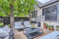 Guest Suite At Hilltop And Cherry Creek Near to Museums - B&B