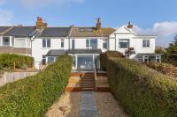 Wave Watcher- 4 Bed Sea View Home - B&B