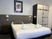 Studio (2 Adults)