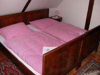 One-Bedroom Apartment (2 - 3 Adults)