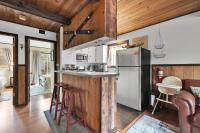 Little Naughty Pine Wi-Fi TV Ski - B&B Big Bear