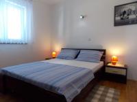 Appartamento con 1 Camera da Letto - Piano Terra