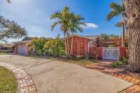 Magical Waterfront Cove with Pool, Dock, Boat Slip & Magic Garden - B&B Largo