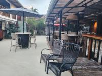 TRR3 Apt near Beach with Fine Cuisine & Pool - B&B Grand Baie