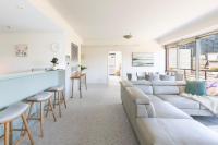 Vista on Queensbridge - 3BR Home in the Heart of It All - Chambres d'hôtes Melbourne