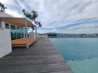 Sutera Avenue Rooftop Infinity Swimming Pool - B&B