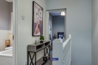 2 Bedrooms House By Boyeilles Apartments Short Lets & Serviced Accommodation Belfast With Free Wifi - B&B