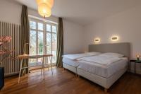 One-Bedroom Apartment with Balcony