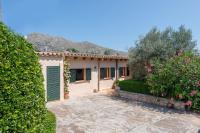 Villa Pont Roma with Pool, Mountain Views & Aircon - B&B Pollença