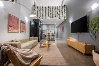 Luxury Melbourne City Loft with Outdoor Cinema - B&B Melbourne