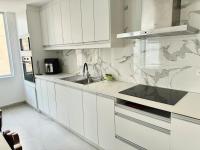 Elegant, pool, 2 bedroom, gym - Ferienwohnung Manta