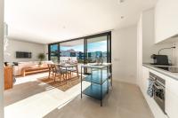 The Poolside Garden, Terrace with garden and Pool views, Higueron West, Fuengirola - B&B Fuengirola