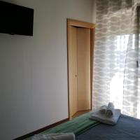 Doppelzimmer mit Balkon und Meerblick