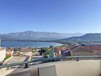 Bel appartement vue mer-montagne - Chambres d'hôtes Calvi