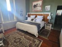 Classic Queen Room