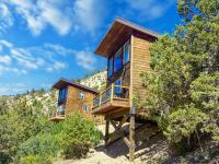 Treetop #4 at East Zion Resort - B&B Orderville