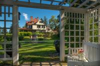 Idlwilde Inn - Bed and Breakfast Watkins Glen