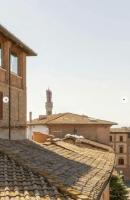 A painting for each window with AIR CONDITIONING! - B&B Siena