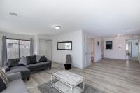 Spacious West Side Home away from Home! - B&B