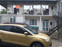 Family Hotel "Big House" - Chambres d'hôtes Kobuleti
