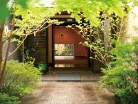 Yufuin Onsen Ryokan Hananomai - B&B