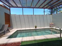 Exclusive Arenal Hideaway a House with a Private Pool in the backyard - B&B La Fortuna