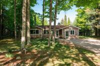Private Home 2 miles to Downtown Bellaire - B&B Bellaire
