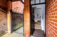 Modern 3 Bedroom House Perfect for Short and Long Stays - Chambres d'hôtes Hawarden