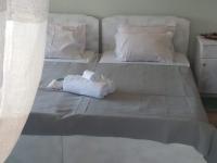 Beautiful Apartment in front of the sea with a mountain view - B&B Néoi Póroi