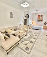 Entire 1-Bedroom Apartment with Balcony, Sharjah - B&B Sharja