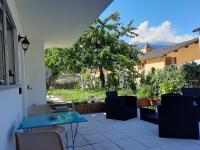 Appartement au bord de l'eau 33m2 Le Cerisier - B&B Bramois