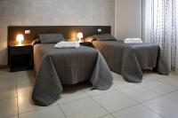 Doppel- oder Zweibettzimmer