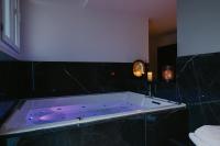 L'alcôve Clisson-Love room- Gîte Romantique-SPA - Ferienwohnung Clisson
