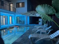 Apartamento con Jacuzzi Entre Playas en Las Galeras - B&B