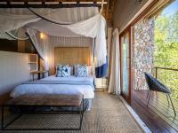 Luxe Suite
