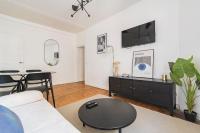 Le Jaurès - moderne 2 chambres - hyper centre - B&B Reims