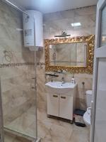 Dina lux apartman - B&B
