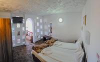 Twin Room with Bathroom