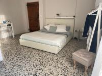 Deluxe Double Room with Shower
