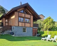 Charmante maisonnette avec vue sur les montagnes - B&B