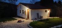 Hilltop Cottage in Szentendre, mountain view, terrace, garden - Bed and Breakfast Szentendre