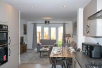 A stunning new build property - B&B Hough Green