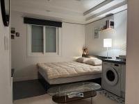 One-Bedroom Standard Apartment
