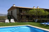 El Canchal de la Gallina -Cafetería -Aparcamiento gratis - Jacuzzi - Piscina de agua caliente abierta hasta el 12 de Octubre - Chambres d'hôtes Hervás